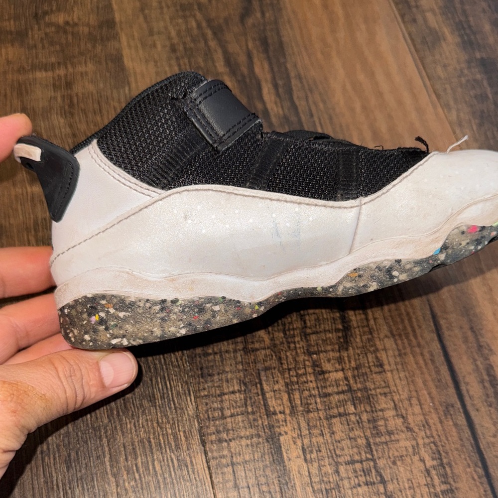 Jordan 6 rings  Kids Black and White Sneakers with Speckled Sole - Picture 9 of 16